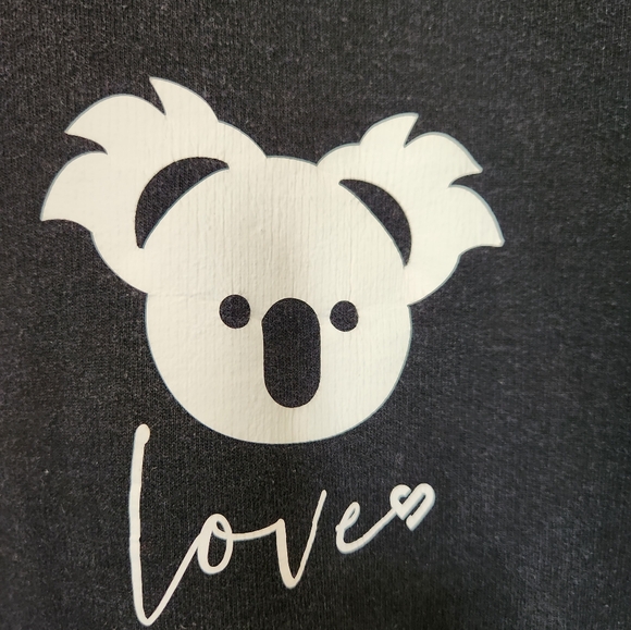 Silver Icing Zenana Outfitters Koala Sweatshirt With Pockets Large Crewneck - Picture 3 of 8